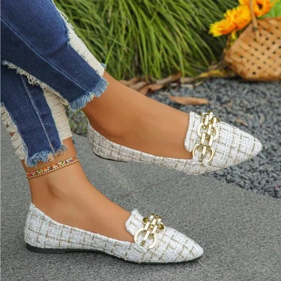 Spring And Autumn New Arrival Women Beige And Gold Plaid Pointed Toe Flat Shoes - Picture 2 of 4